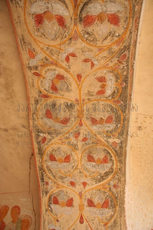 East arch, the ornamental motif, detail